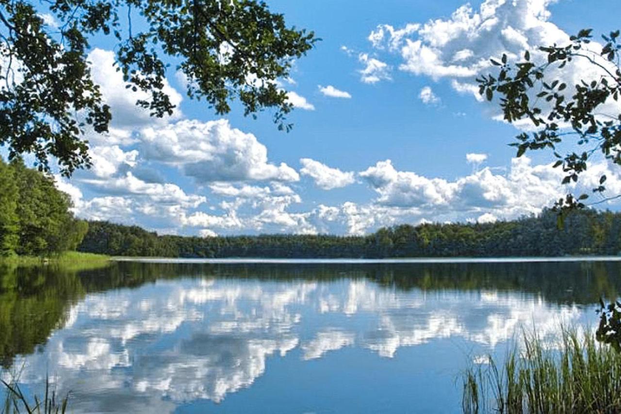 Holiday Home Close To The Lake Shore, Dabrowica Dabrowica (Szczecinek) Exterior foto